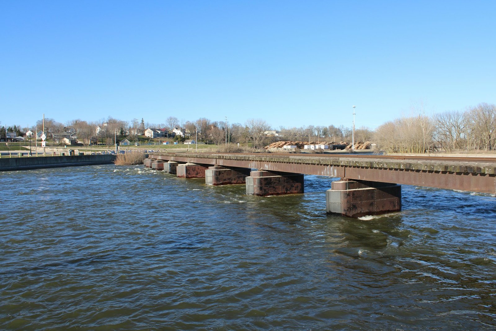 Overview from south bank